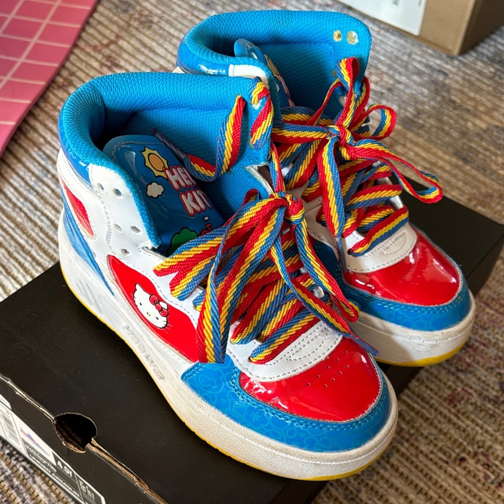 HELLO KITTY REZERVE EX dollar skate sneakers